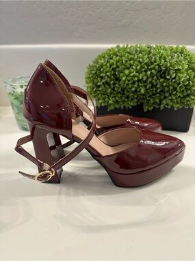 Patent Mary Jane Pumps in Burgundy
